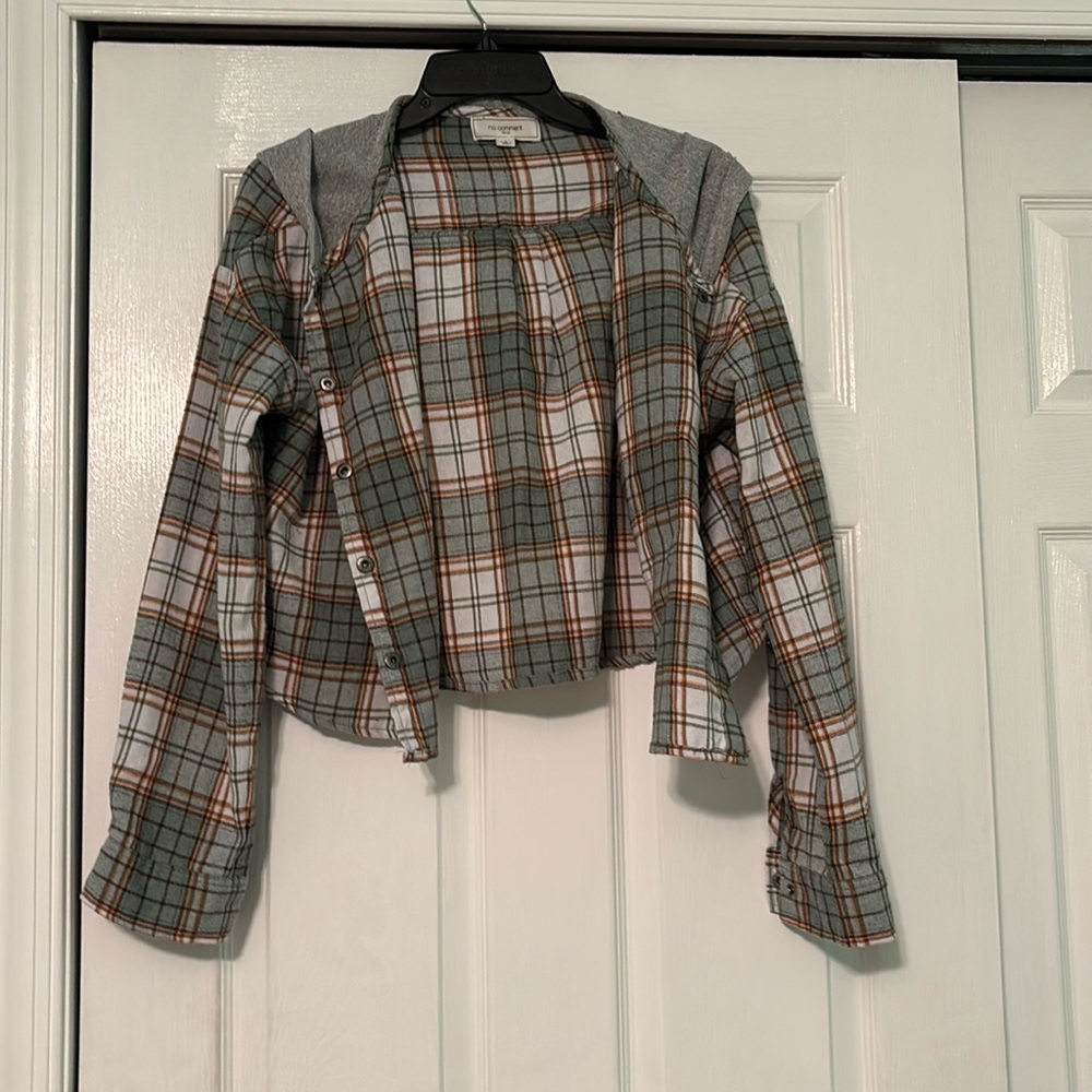 womens cropped flannel